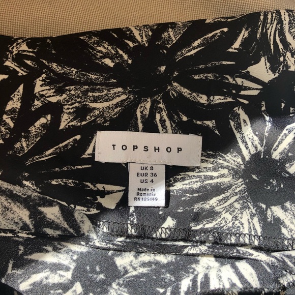 Topshop black and white graphic floral print dress - Picture 6 of 6